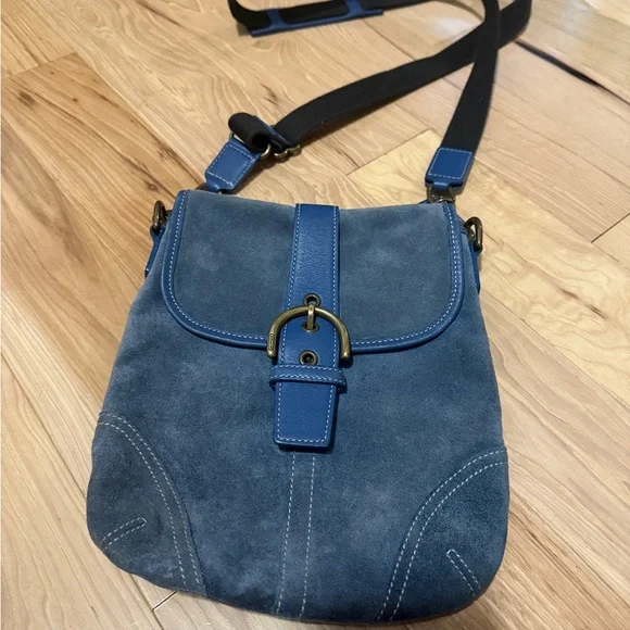 Coach Vintage Blue Suede Crossbody Bag - Picture 2 of 9